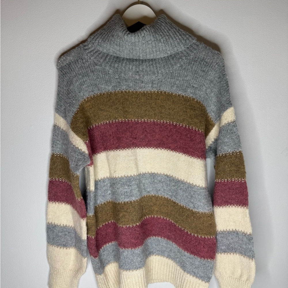 NWT | Hem & Thread | Striped Cowlneck Sweater | Size Medium